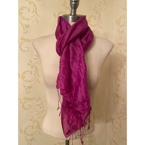 Artisans Angkor 100% Silk Luxury Mauve Scarf - Picture 2 of 6